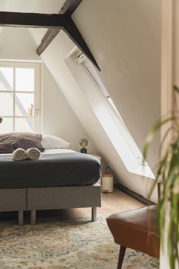 Tiny Attic On The Herengracht, Private Room Amsterdam Exterior photo