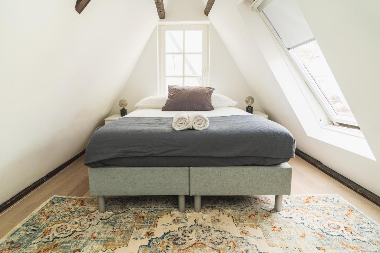 Tiny Attic On The Herengracht, Private Room Amsterdam Exterior photo