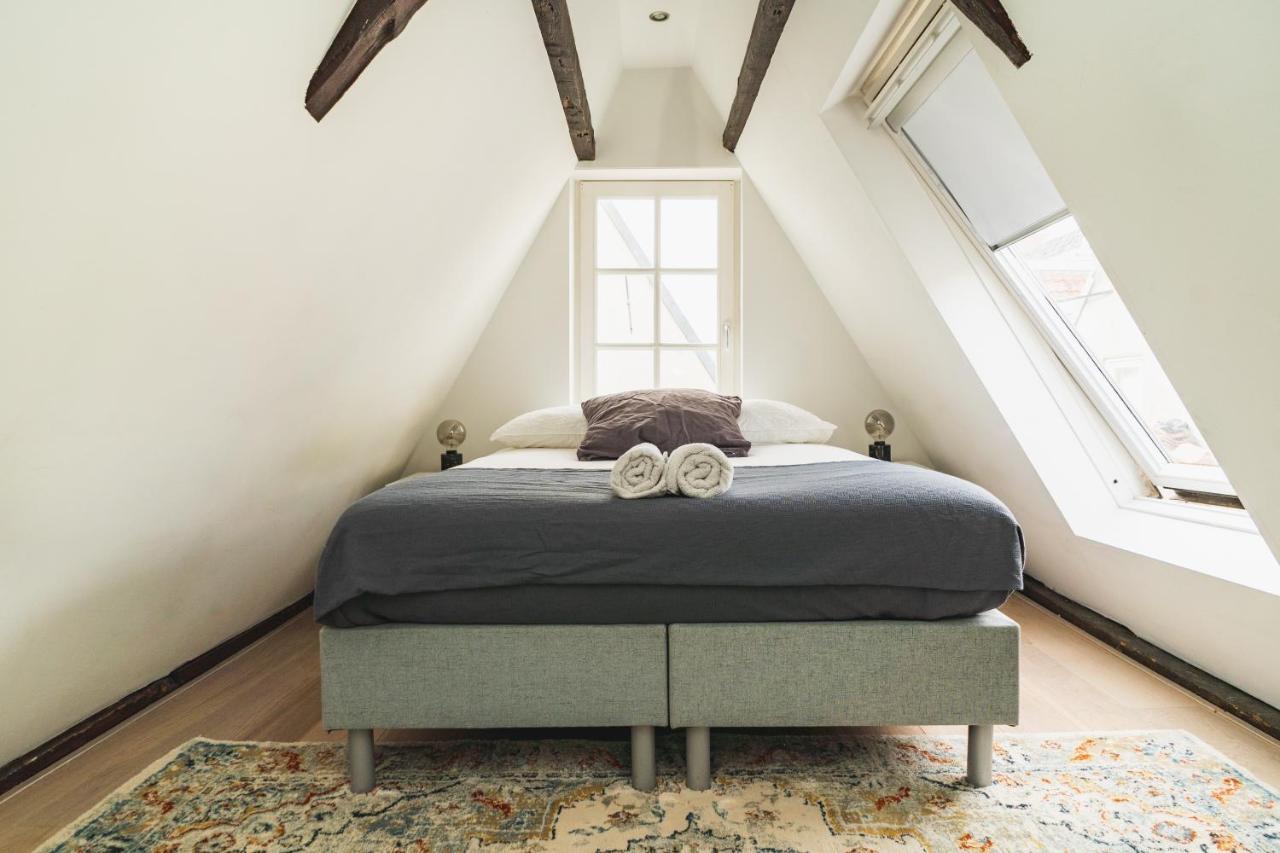 Tiny Attic On The Herengracht, Private Room Amsterdam Exterior photo